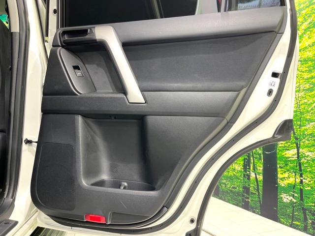 ランドクルーザープラド TX 禁煙車 後期 8型メモリーナビ バックカメラ ETC ドラレコ 7人乗り セーフティセンス レーダークルーズ LEDヘッド オートハイビーム LEDフロントフォグ スマートキー Bluetooth(65枚目)