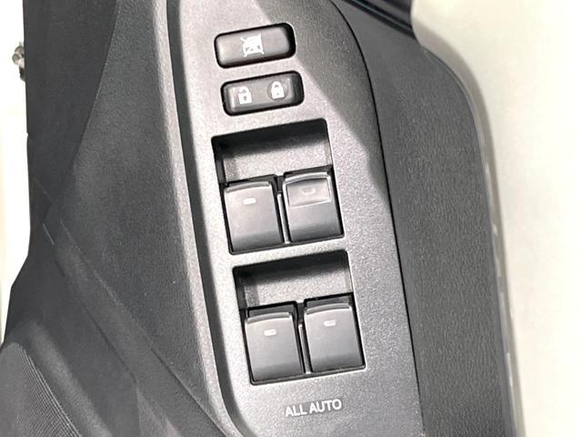 ランドクルーザープラド TX 禁煙車 後期 8型メモリーナビ バックカメラ ETC ドラレコ 7人乗り セーフティセンス レーダークルーズ LEDヘッド オートハイビーム LEDフロントフォグ スマートキー Bluetooth(67枚目)