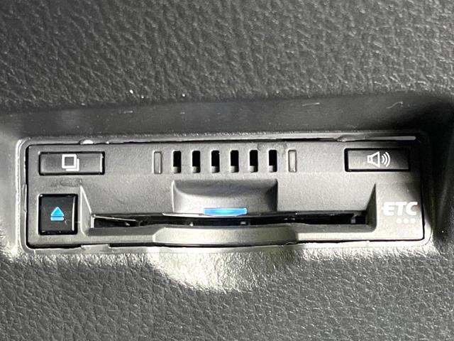 C-HR G モード ネロ セーフティプラス 禁煙車 後期 純正8型ナビ 全周囲カメラ ETC シートヒーター セーフティセンス レーダークルーズ コーナーセンサー ブラインドスポットモニター LEDヘッドライト オートハイビーム オートライト(6枚目)