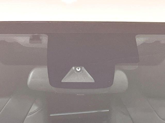 プリウス Sツーリングセレクション 禁煙車 モデリスタフルエアロ セーフティセンス バックカメラ ETC 純正17インチアルミ レーダークルコン シートヒーター レザー調シート オートハイビーム Bluetooth スマートキー(6枚目)