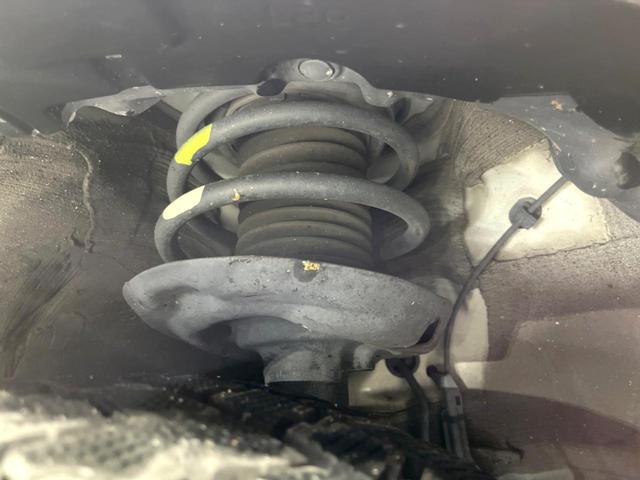 プリウス Sツーリングセレクション 禁煙車 モデリスタフルエアロ セーフティセンス バックカメラ ETC 純正17インチアルミ レーダークルコン シートヒーター レザー調シート オートハイビーム Bluetooth スマートキー(20枚目)