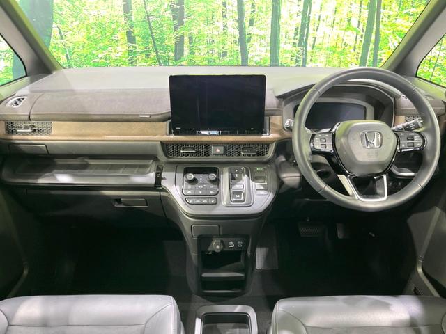 ステップワゴン ｅ：ＨＥＶスパーダ　プレミアムライン　禁煙車　純正１１．４型ナビ　全周囲カメラ　両側電動ドア　ＥＴＣ　ドラレコ　ホンダセンシング　アダプティブクルコン　電動リアゲート　スマートキー　シートヒーター　ＬＥＤヘッド　オートハイビーム（2枚目）
