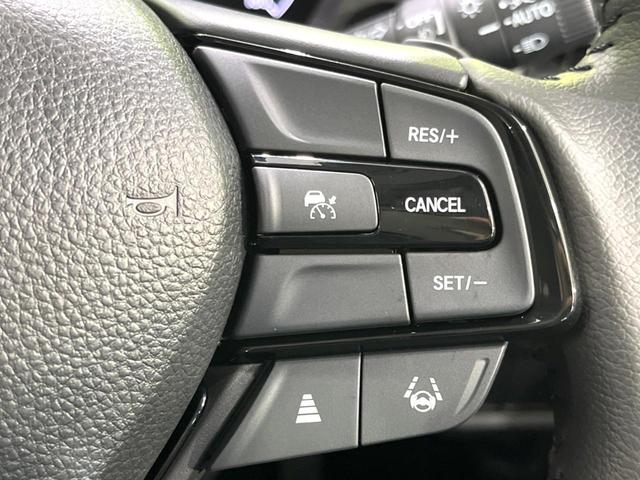 ＷＲ－Ｖ Ｚ　ブラックスタイル　禁煙車　８型ディスプレイオーディオ　バックカメラ　ホンダセンシング　ハーフレザーシート　コーナーセンサー　アダプティブクルコン　ＬＥＤヘッド　純正１７インチアルミ　オートハイビーム　スマートキー（6枚目）