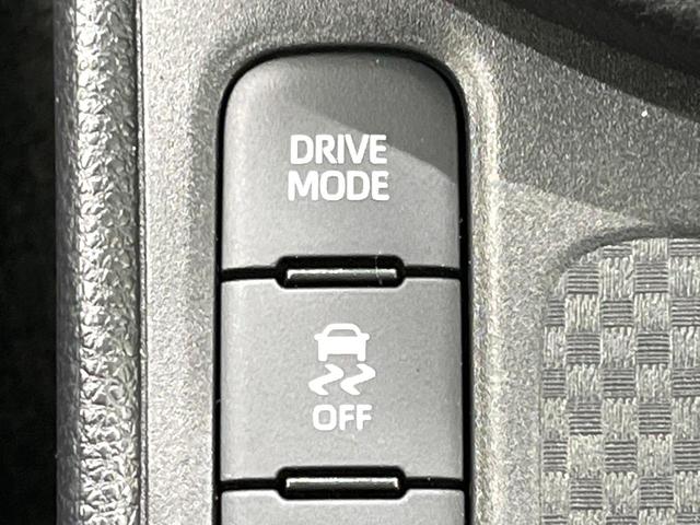 ヤリスクロス Ｘ　禁煙車　ＳＤナビ　バックカメラ　セーフティセンス　レーダークルーズ　ドラレコ　ＥＴＣ　コーナーセンサー　スマートキー　オートハイビーム　車線逸脱警報　オートライト（41枚目）