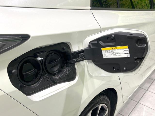 プリウスＰＨＶ Ｓ　ＧＲスポーツ　禁煙車　９型ＢＩＧ－Ｘ　バックカメラ　ＥＴＣ　ドラレコ　セーフティセンス　レーダークルーズ　シートヒーター　スマートキー　ＬＥＤヘッドライト　オートハイビーム　オートライト　オートエアコン（7枚目）