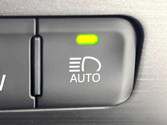 プリウスＰＨＶ Ｓ　ＧＲスポーツ　禁煙車　９型ＢＩＧ－Ｘ　バックカメラ　ＥＴＣ　ドラレコ　セーフティセンス　レーダークルーズ　シートヒーター　スマートキー　ＬＥＤヘッドライト　オートハイビーム　オートライト　オートエアコン（44枚目）