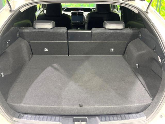 プリウスＰＨＶ Ｓ　ＧＲスポーツ　禁煙車　９型ＢＩＧ－Ｘ　バックカメラ　ＥＴＣ　ドラレコ　セーフティセンス　レーダークルーズ　シートヒーター　スマートキー　ＬＥＤヘッドライト　オートハイビーム　オートライト　オートエアコン（50枚目）