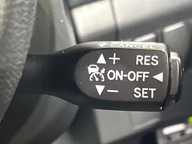 ムーヴ カスタム　ＲＳ　禁煙車　ターボ　純正ナビ　プリクラッシュセーフティ　レーダークルーズ　ＥＴＣ　スマートキー　ＨＩＤヘッドライト　純正１５インチアルミホイール　オートエアコン　ＣＤ　ＤＶＤ再生（4枚目）