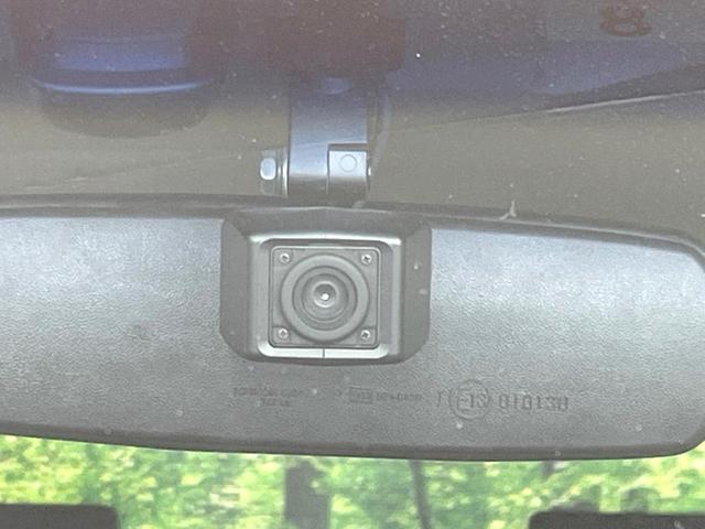 ムーヴ カスタム　ＲＳ　禁煙車　ターボ　純正ナビ　プリクラッシュセーフティ　レーダークルーズ　ＥＴＣ　スマートキー　ＨＩＤヘッドライト　純正１５インチアルミホイール　オートエアコン　ＣＤ　ＤＶＤ再生（5枚目）