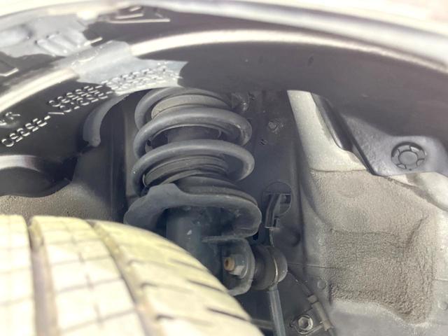 ムーヴ カスタム　ＲＳ　禁煙車　ターボ　純正ナビ　プリクラッシュセーフティ　レーダークルーズ　ＥＴＣ　スマートキー　ＨＩＤヘッドライト　純正１５インチアルミホイール　オートエアコン　ＣＤ　ＤＶＤ再生（20枚目）