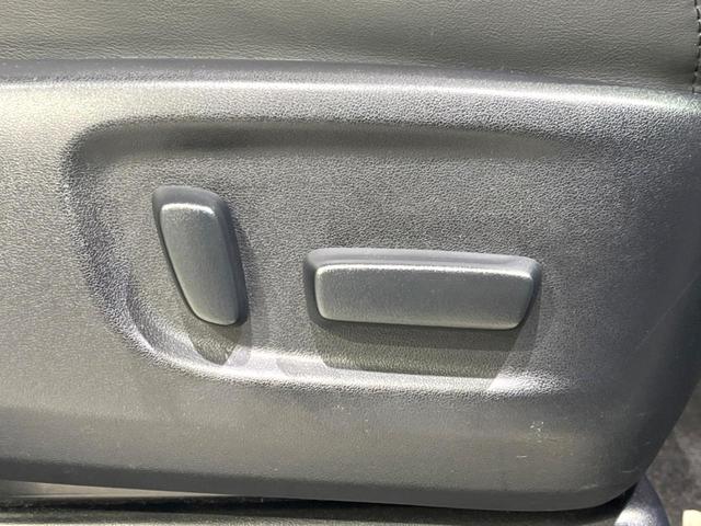 アルファード ２．５Ｓ　Ｃパッケージ　後期　禁煙車　サンルーフ　後席モニター　ナビ機能　ＣＤ／ＤＶＤ　ＥＴＣ　バックカメラ　両側電動ドア　シートベンチレーション　オットマン付きセカンドシート　リアサンシェード　シーケンシャルターンランプ（48枚目）
