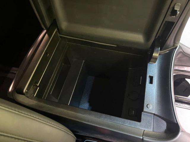 アルファード ２．５Ｓ　Ｃパッケージ　後期　禁煙車　サンルーフ　後席モニター　ナビ機能　ＣＤ／ＤＶＤ　ＥＴＣ　バックカメラ　両側電動ドア　シートベンチレーション　オットマン付きセカンドシート　リアサンシェード　シーケンシャルターンランプ（52枚目）