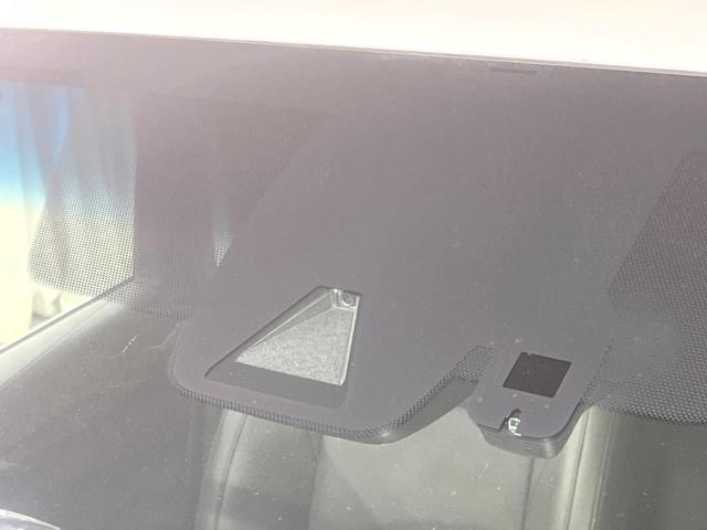 アルファード ２．５Ｓ　Ｃパッケージ　後期　禁煙車　サンルーフ　後席モニター　ナビ機能　ＣＤ／ＤＶＤ　ＥＴＣ　バックカメラ　両側電動ドア　シートベンチレーション　オットマン付きセカンドシート　リアサンシェード　シーケンシャルターンランプ（62枚目）