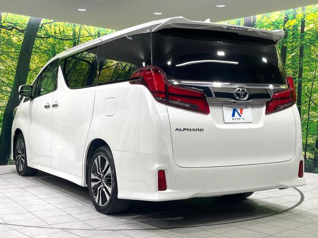 アルファード ２．５Ｓ　Ｃパッケージ　後期　禁煙車　サンルーフ　後席モニター　ナビ機能　ＣＤ／ＤＶＤ　ＥＴＣ　バックカメラ　両側電動ドア　シートベンチレーション　オットマン付きセカンドシート　リアサンシェード　シーケンシャルターンランプ（70枚目）