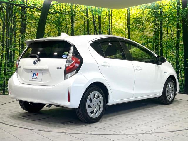 アクア Ｓ　後期　禁煙車　ＳＤナビ　ＥＴＣ　Ｂｌｕｅｔｏｏｔｈ接続　電動格納ドアミラー　キーレスエントリー　ステアリングスイッチ　オートエアコン　プライバシーガラス　シートリフター（17枚目）