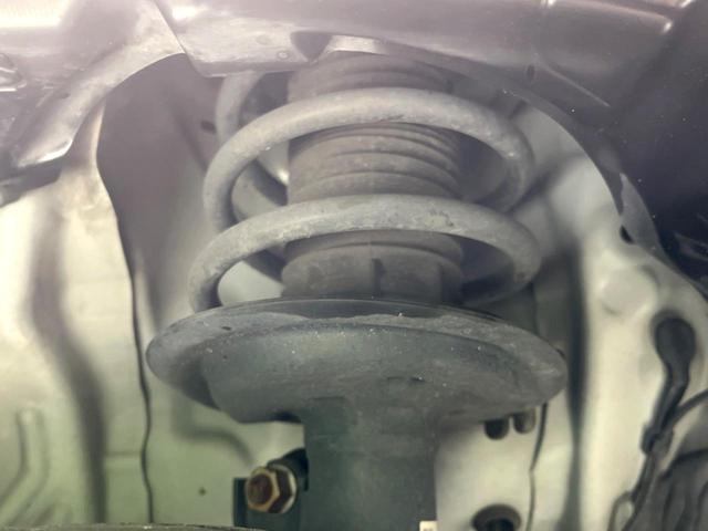 アクア Ｓ　後期　禁煙車　ＳＤナビ　ＥＴＣ　Ｂｌｕｅｔｏｏｔｈ接続　電動格納ドアミラー　キーレスエントリー　ステアリングスイッチ　オートエアコン　プライバシーガラス　シートリフター（20枚目）