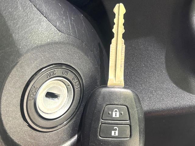 アクア Ｓ　後期　禁煙車　ＳＤナビ　ＥＴＣ　Ｂｌｕｅｔｏｏｔｈ接続　電動格納ドアミラー　キーレスエントリー　ステアリングスイッチ　オートエアコン　プライバシーガラス　シートリフター（29枚目）