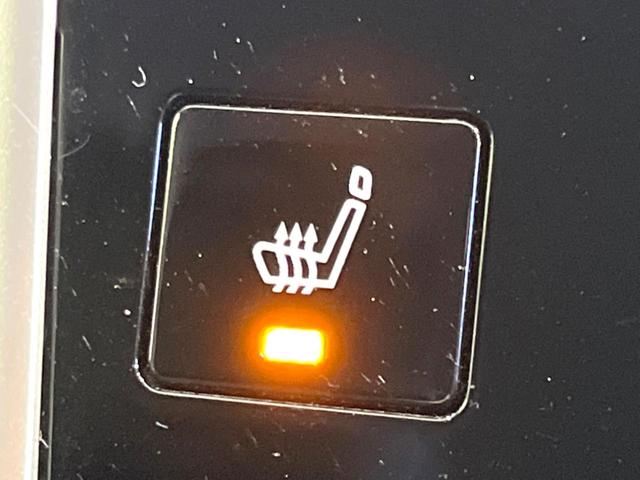 スカイライン ２００ＧＴ－ｔタイプＰ　禁煙車　メーカーナビ　全周囲カメラ　ＥＴＣ　ドラレコ　インテリジェントクルーズコントロール　ブラック革シート　シートヒーター　パワーシート　ＬＥＤヘッドライト　Ｂｌｕｅｔｏｏｔｈ接続（39枚目）