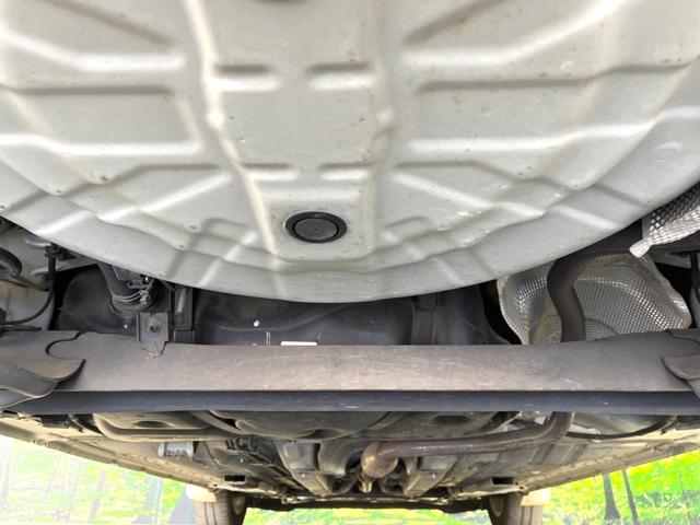 ノート ｅ－パワー　メダリスト　禁煙車　純正ＳＤナビ　全周囲カメラ　ＥＴＣ　ドラレコ　インテリジェントエマージェンシーブレーキ　レーダークルーズ　コーナーセンサー　デジタルインナーミラー　スマートキー　ＬＥＤヘッド　レーンアシスト（19枚目）