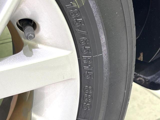 ノート ｅ－パワー　メダリスト　禁煙車　純正ＳＤナビ　全周囲カメラ　ＥＴＣ　ドラレコ　インテリジェントエマージェンシーブレーキ　レーダークルーズ　コーナーセンサー　デジタルインナーミラー　スマートキー　ＬＥＤヘッド　レーンアシスト（31枚目）