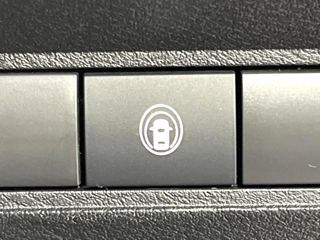 ノート Ｘ　禁煙車　純正９型ナビ　全周囲カメラ　インテリジェントルームミラー　ＬＥＤヘッドライト　電子制御パーキングブレーキ　Ｂｌｕｅｔｏｏｔｈ接続　ブラインドスポットモニター　ステアリングスイッチ（4枚目）