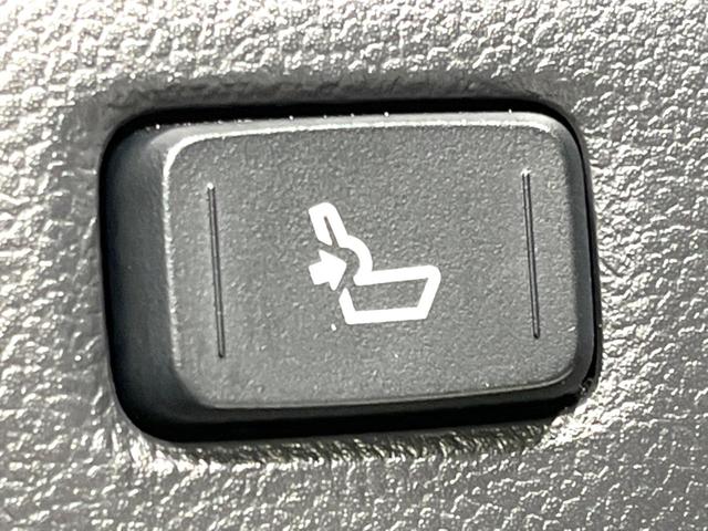 C-HR G 禁煙車 純正9型ナビ セーフティセンスP ドラレコ ETC バックカメラ ブラインドスポットモニター コーナーセンサー 純正18インチアルミ LEDヘッド ハーフレザーシート スマートキー(44枚目)