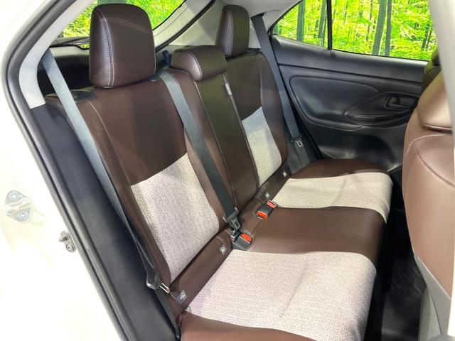 ヤリスクロス ハイブリッドＺ　禁煙車　純正ナビ　セーフティセンス　ブラインドスポットモニター　ステアリングヒーター　電動リアゲート　ハーフレザーシート　パワーシート　ドラレコ　ＥＴＣ　コーナーセンサー　純正１８インチアルミ（9枚目）