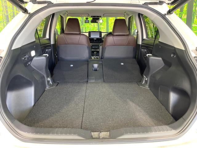 ヤリスクロス ハイブリッドＺ　禁煙車　純正ナビ　セーフティセンス　ブラインドスポットモニター　ステアリングヒーター　電動リアゲート　ハーフレザーシート　パワーシート　ドラレコ　ＥＴＣ　コーナーセンサー　純正１８インチアルミ（10枚目）