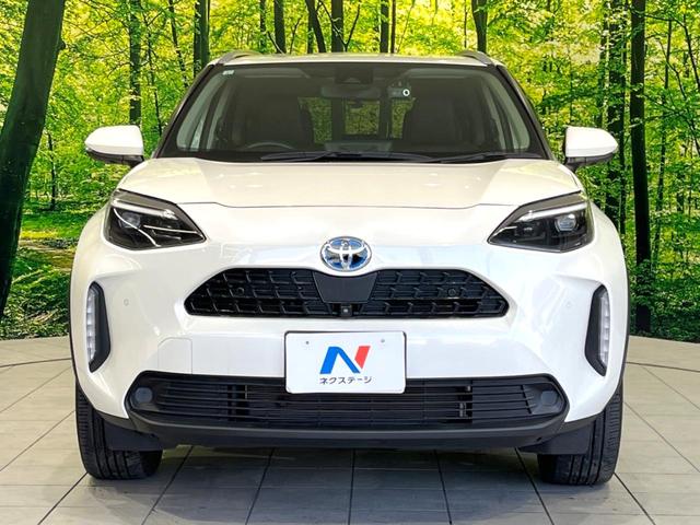 ヤリスクロス ハイブリッドＺ　禁煙車　純正ナビ　セーフティセンス　ブラインドスポットモニター　ステアリングヒーター　電動リアゲート　ハーフレザーシート　パワーシート　ドラレコ　ＥＴＣ　コーナーセンサー　純正１８インチアルミ（14枚目）
