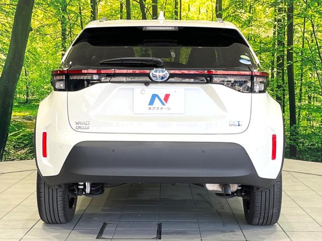 ヤリスクロス ハイブリッドＺ　禁煙車　純正ナビ　セーフティセンス　ブラインドスポットモニター　ステアリングヒーター　電動リアゲート　ハーフレザーシート　パワーシート　ドラレコ　ＥＴＣ　コーナーセンサー　純正１８インチアルミ（15枚目）