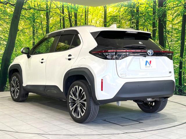 ヤリスクロス ハイブリッドＺ　禁煙車　純正ナビ　セーフティセンス　ブラインドスポットモニター　ステアリングヒーター　電動リアゲート　ハーフレザーシート　パワーシート　ドラレコ　ＥＴＣ　コーナーセンサー　純正１８インチアルミ（24枚目）