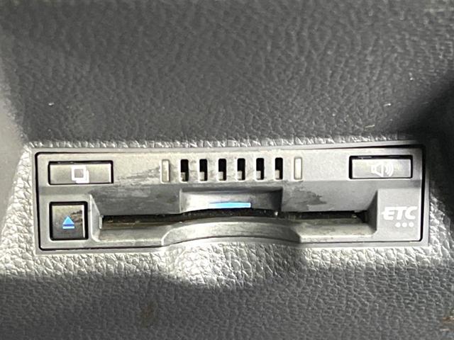 ヤリスクロス ハイブリッドＺ　禁煙車　純正ナビ　セーフティセンス　ブラインドスポットモニター　ステアリングヒーター　電動リアゲート　ハーフレザーシート　パワーシート　ドラレコ　ＥＴＣ　コーナーセンサー　純正１８インチアルミ（34枚目）