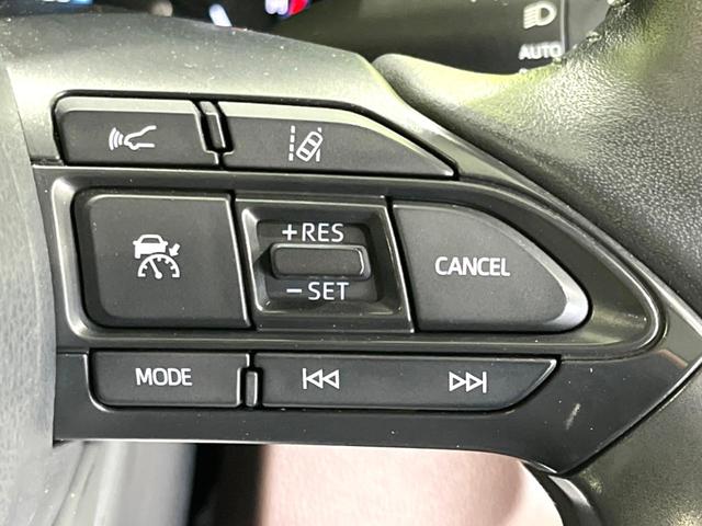 ヤリスクロス ハイブリッドＺ　禁煙車　純正ナビ　セーフティセンス　ブラインドスポットモニター　ステアリングヒーター　電動リアゲート　ハーフレザーシート　パワーシート　ドラレコ　ＥＴＣ　コーナーセンサー　純正１８インチアルミ（42枚目）