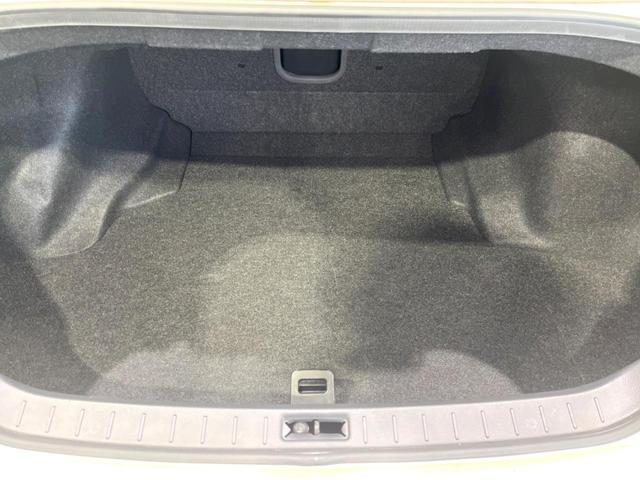 スカイライン ２５０ＧＴ　タイプＳ　禁煙車　後期　純正ＨＤＤナビ　バックカメラ　ＥＴＣ　パワーシート　パドルシフト　スマートキー　ＨＩＤヘッドライト　オートライト　デュアルオートエアコン　Ｂｌｕｅｔｏｏｔｈ　ＣＤ／ＤＶＤ再生　フルセグ（10枚目）