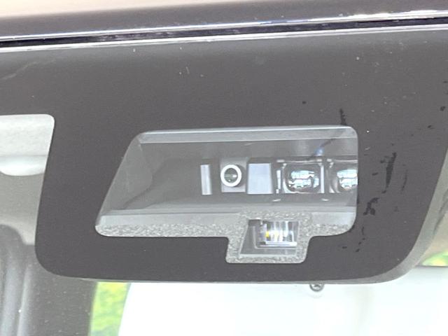 ジムニー XC 届出済未使用車 セーフティサポート リアパーキングセンサー クルーズコントロール ステアリングスイッチ ターボ シートヒーター オートエアコン LEDヘッドライト オートライト 2トーンルーフ(3枚目)