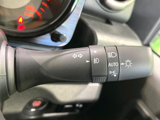 ジムニー XC 届出済未使用車 セーフティサポート リアパーキングセンサー クルーズコントロール ステアリングスイッチ ターボ シートヒーター オートエアコン LEDヘッドライト オートライト 2トーンルーフ(25枚目)