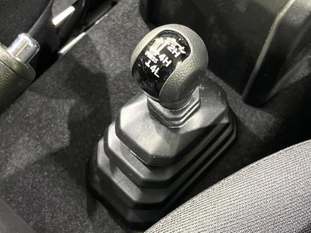 ジムニー XC 届出済未使用車 セーフティサポート リアパーキングセンサー クルーズコントロール ステアリングスイッチ ターボ シートヒーター オートエアコン LEDヘッドライト オートライト 2トーンルーフ(34枚目)