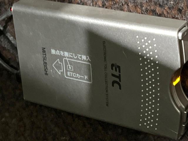 デイズルークス ハイウェイスター　Ｘ　Ｇパッケージ　禁煙車　純正ナビ　両側電動ドア　全方位カメラ　ＨＩＤヘッド　純正１５インチアルミ　オートライト　Ｂｌｕｅｔｏｏｔｈ　ＣＤ　ＤＶＤ再生　フルセグ　スマートキー　ステリモ　電動格納式ドアミラー（6枚目）