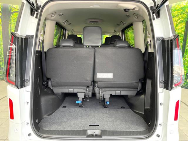 セレナ ハイウェイスターＶ　現行　禁煙車　メモリーナビ　両側電動ドア　プロパイロット　ＥＴＣ　ドラレコ　バックカメラ　インテリジェントエマージェンシーブレーキ　ＬＥＤヘッドライト　リアサンシェード　デュアルオートエアコン（11枚目）