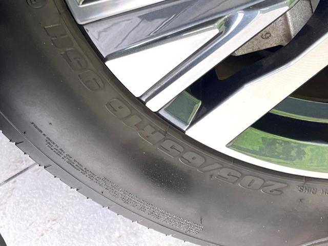 セレナ ハイウェイスターＶ　現行　禁煙車　メモリーナビ　両側電動ドア　プロパイロット　ＥＴＣ　ドラレコ　バックカメラ　インテリジェントエマージェンシーブレーキ　ＬＥＤヘッドライト　リアサンシェード　デュアルオートエアコン（32枚目）