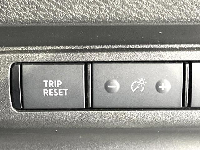 セレナ ハイウェイスターＶ　現行　禁煙車　メモリーナビ　両側電動ドア　プロパイロット　ＥＴＣ　ドラレコ　バックカメラ　インテリジェントエマージェンシーブレーキ　ＬＥＤヘッドライト　リアサンシェード　デュアルオートエアコン（59枚目）