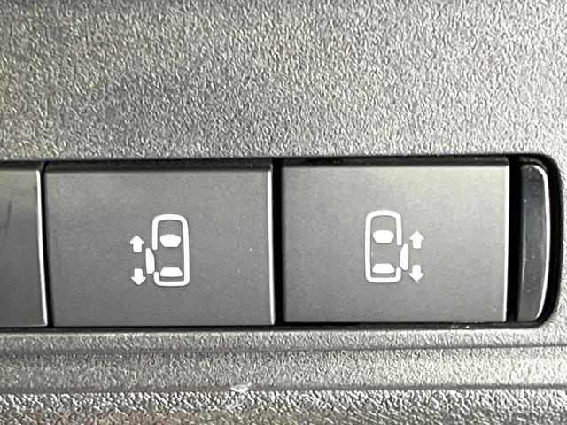 セレナ ハイウェイスターＶ　禁煙車　純正１２．３型ナビ　全周囲カメラ　両側電動ドア　プロパイロット　前後ドラレコ　ＥＴＣ　デジタルルームミラー　インテリジェントエマージェンシーブレーキ　ステアリングスイッチ　リアサンシェード（6枚目）