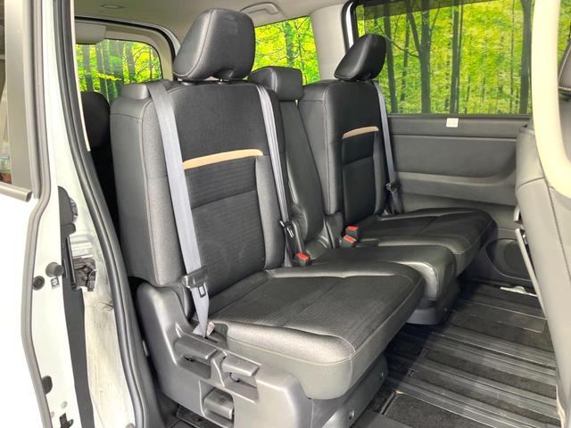セレナ ハイウェイスターＶ　禁煙車　純正１２．３型ナビ　全周囲カメラ　両側電動ドア　プロパイロット　前後ドラレコ　ＥＴＣ　デジタルルームミラー　インテリジェントエマージェンシーブレーキ　ステアリングスイッチ　リアサンシェード（9枚目）