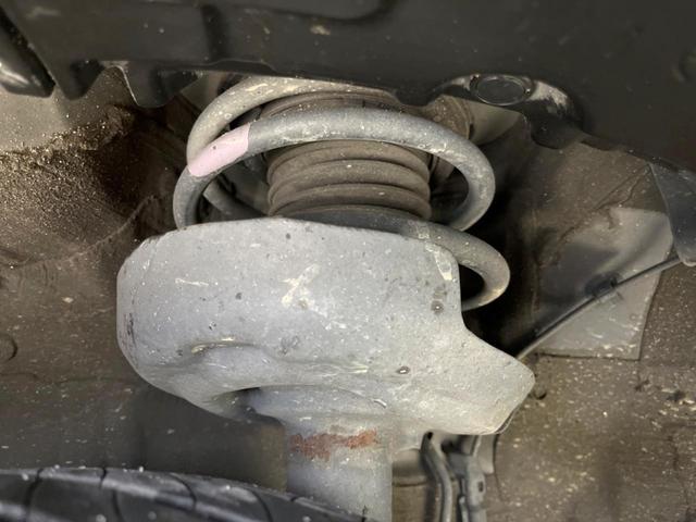 プリウス S 後期 禁煙車 純正9型ナビ バックカメラ レーダークルーズ ドラレコ ETC セーフティセンス スマートキー LEDヘッドライト レーンキープ オートマチックハイビーム オートライト オートエアコン(20枚目)