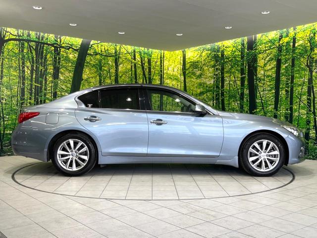 スカイライン 200GT-tタイプP 禁煙車 エマージェンシーブレーキー 全方位カメラ 純正ナビ ドラレコ ETC レザーシート コーナーセンサー LEDヘッド パワーシート シートヒーター 純正17インチアルミ デュアルエアコン(31枚目)