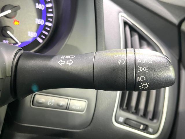 スカイライン 200GT-tタイプP 禁煙車 エマージェンシーブレーキー 全方位カメラ 純正ナビ ドラレコ ETC レザーシート コーナーセンサー LEDヘッド パワーシート シートヒーター 純正17インチアルミ デュアルエアコン(44枚目)