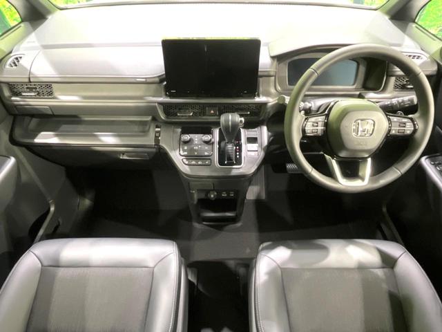 ステップワゴン スパーダ　両側電動ドア　バックカメラ　衝突被害軽減システム　禁煙車　ハーフレザーシート　スマートキー　ＬＥＤヘッド　純正１６インチアルミ　車線逸脱警報　オートライト　デュアルエアコン　リアエアコン（2枚目）