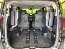 後席を格納すると、これだけの広さが！シーンに合わせたシートアレンジで、大きな荷物も積むことが出来ます♪