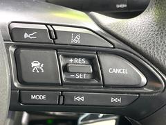 �ڥ졼�������롼������ȥ�����۹�®ƻϩ�Ǥ�Ĺ��Υ���Ԥ��ڤˡ�����ư��®�٤��ݤĥ��롼������ȥ����뤬�����ͷڸ������ƥ��Ϣ�Ȥ��������μ�ξ���Τ��Ƽִ֤��ݤĤ褦��®��Ĵ�ᤷ�Ƥ���ޤ����� 5