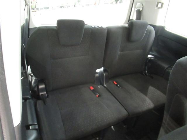 ノア ハイブリッドＧ　衝突被害軽減システム　メモリーナビ　フルセグ　バックカメラ　ＥＴＣ　ＣＤ　ミュージックプレイヤー接続可　ＤＶＤ再生　後席モニター　オートクルーズコントロール　ＬＥＤヘッドランプ　両側電動スライド（17枚目）